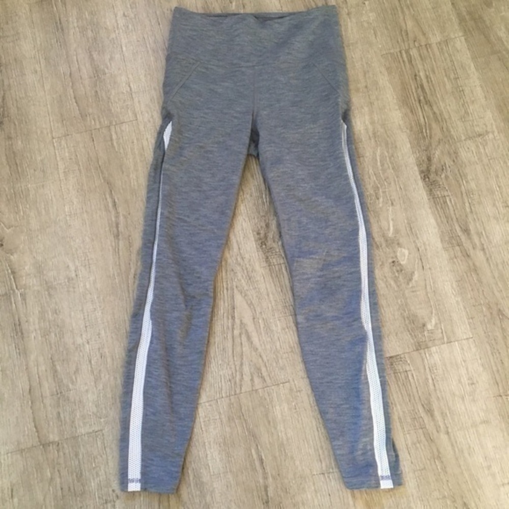 Athleta XS workout pants - Picture 2 of 6